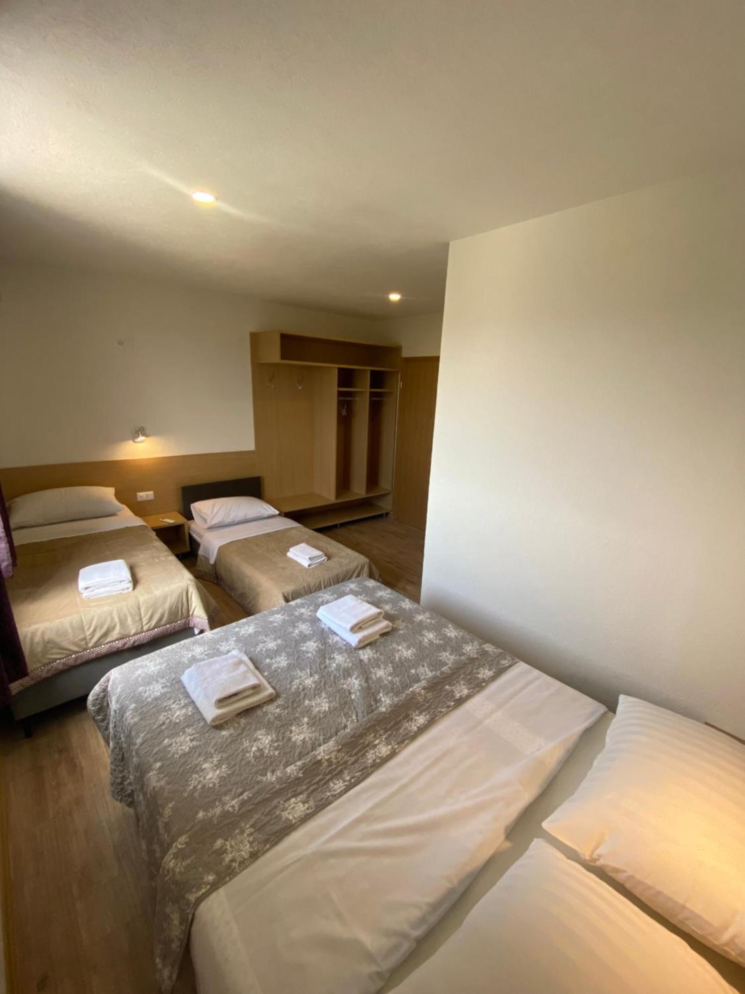 Pansion Raspudic Bed & Breakfast Medjugorje Ngoại thất bức ảnh
